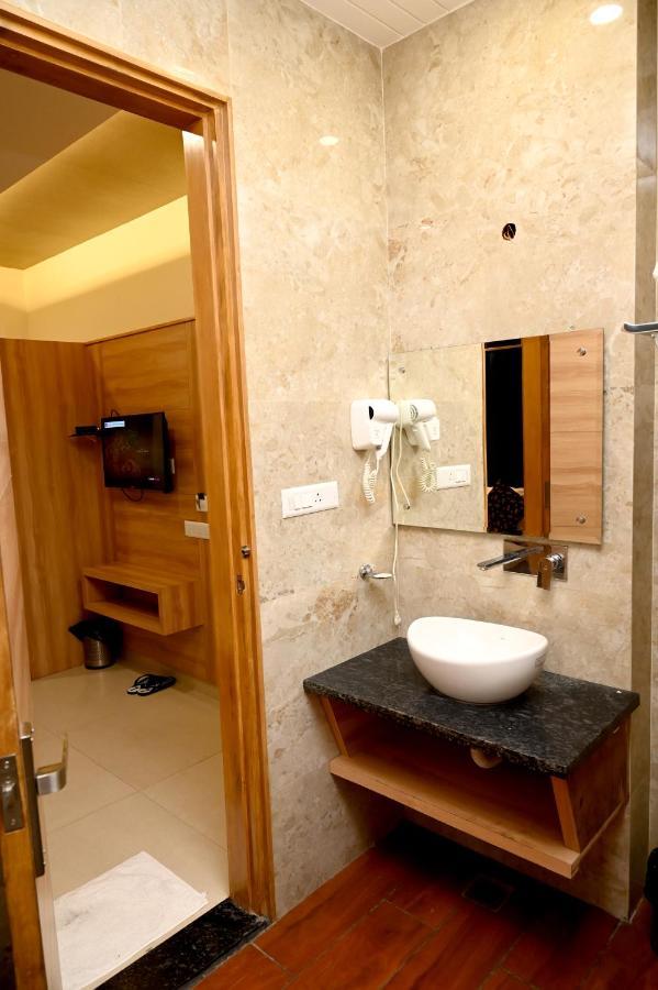 Hotel Diamond Villa L Hotel Near Golden Temple Amritsar L Hotel In Amritsar L Best Hotel In Amritsar Exterior photo